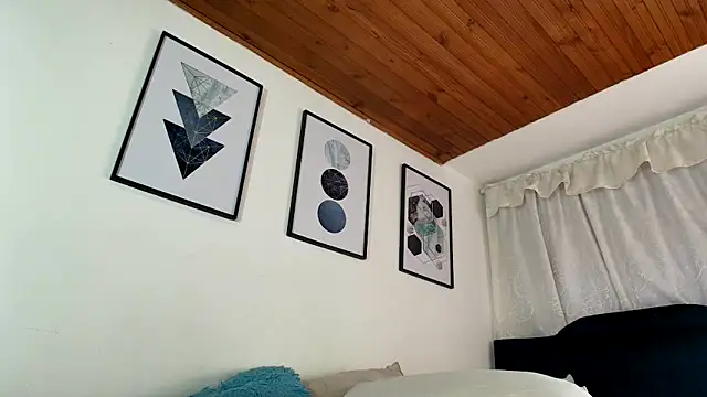 Snapshot of sam_her chatting on 09-27-25, 06:24 sam her online show from 09-27-25, 06:24