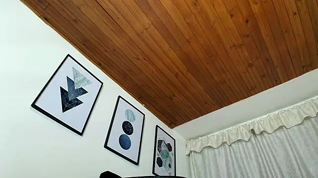 Snapshot of sam_her chatting on 11-06-25, 09:05 sam her online show from 11-06-25, 09:05