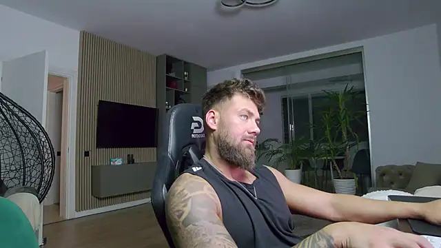 UbbeViking online show from 01-16-25, 04:39