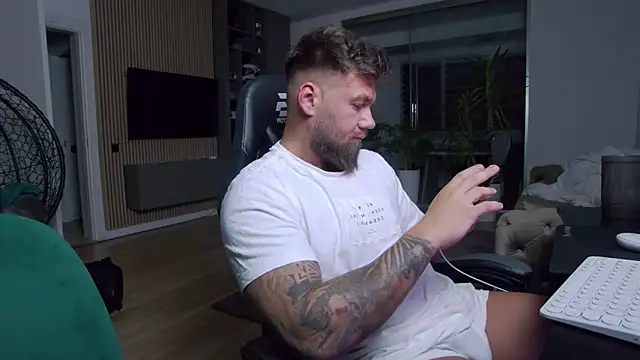 UbbeViking online show from 02-27-25, 05:26