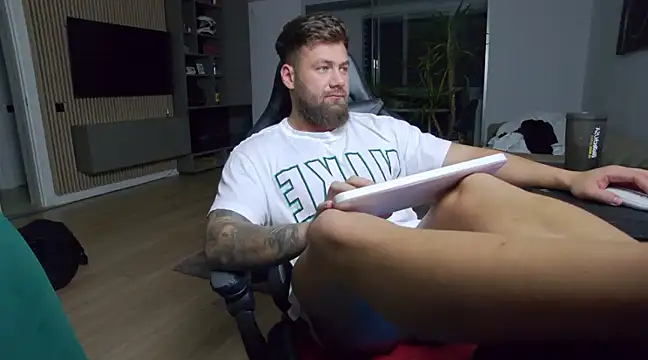 UbbeViking online show from 03-05-25, 06:56