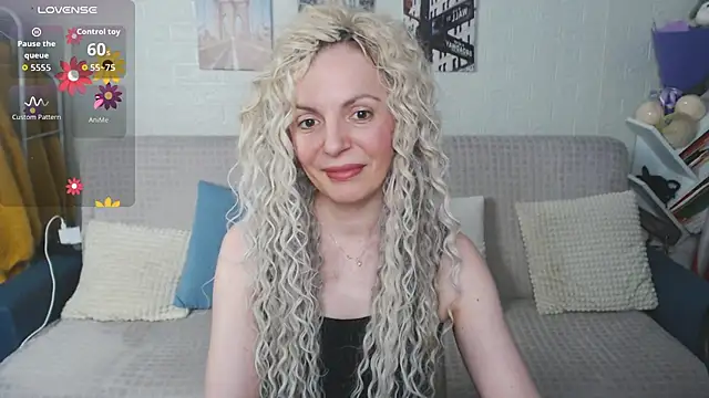 kiramarta online show from 11-25-25, 05:57