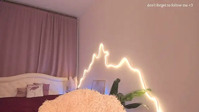 LauraCoy online show from 02-07-26, 10:24