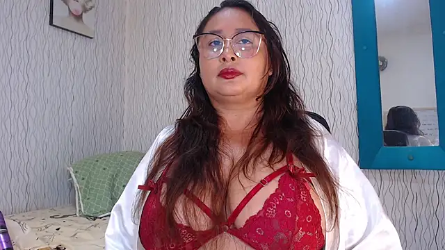 Snapshot of NadiaWhite chatting on 02-22-25, 06:52 NadiaWhite online show from 02-22-25, 06:52