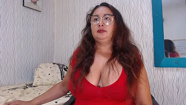 Snapshot of NadiaWhite chatting on 03-14-25, 06:07 NadiaWhite online show from 03-14-25, 06:07
