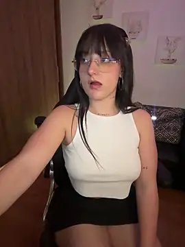 Megan lu2 online show from 01-14-25, 03:01