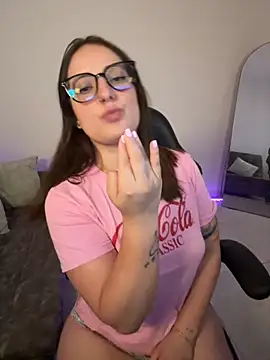 Megan lu2 online show from 09-30-25, 06:18