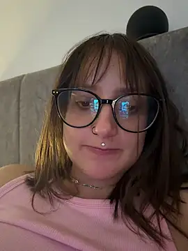Snapshot of Megan_lu2 chatting on 05-26-26, 09:16 Megan lu2 online show from 05-26-26, 09:16