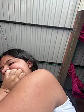 moncerrat luna online show from 03-18-25, 01:20