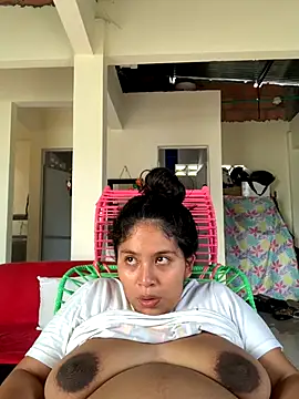 moncerrat luna online show from 09-30-25, 09:09