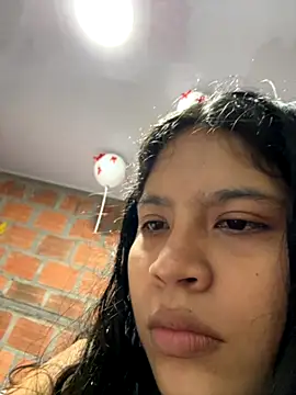 moncerrat luna online show from 11-30-25, 10:14