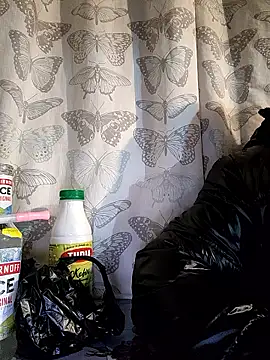 Snapshot of erbod_Johnny chatting on 01-09-26, 08:21 erbod Johnny online show from 01-09-26, 08:21