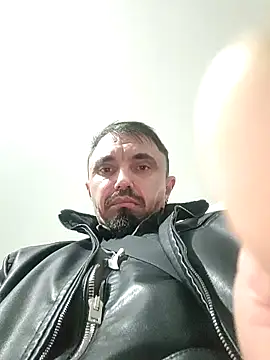 Snapshot of erbod_Johnny chatting on 03-11-26, 06:25 erbod Johnny online show from 03-11-26, 06:25