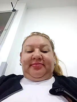 Snapshot of HORNY_MATURE25 chatting on 01-04-25, 09:31 HORNY MATURE25 online show from 01-04-25, 09:31