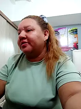 Snapshot of HORNY_MATURE25 chatting on 01-26-25, 05:23 HORNY MATURE25 online show from 01-26-25, 05:23