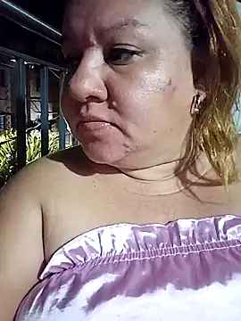 Snapshot of HORNY_MATURE25 chatting on 02-25-25, 12:36 HORNY MATURE25 online show from 02-25-25, 12:36