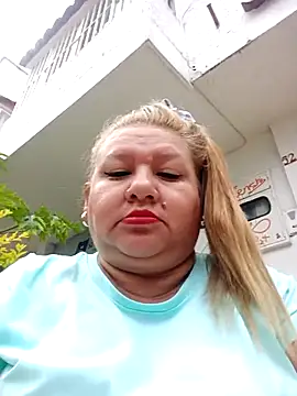 Snapshot of HORNY_MATURE25 chatting on 03-12-25, 06:22 HORNY MATURE25 online show from 03-12-25, 06:22