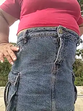 HORNY MATURE25 online show from 12-14-25, 02:22