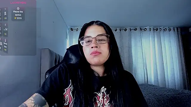 Snapshot of aliice_walker_ chatting on 02-23-26, 05:32 aliice walker online show from 02-23-26, 05:32