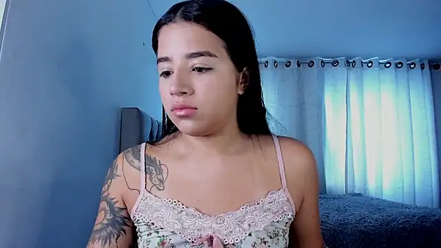 Snapshot of aliice_walker_ chatting on 02-25-26, 03:21 aliice walker online show from 02-25-26, 03:21