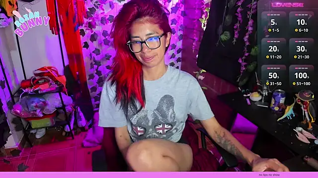 Roxanbunny1 online show from 02-02-25, 10:28