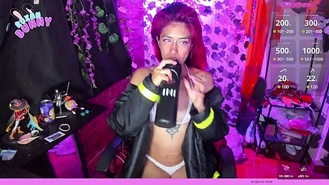 Roxanbunny1 online show from 02-08-25, 11:13