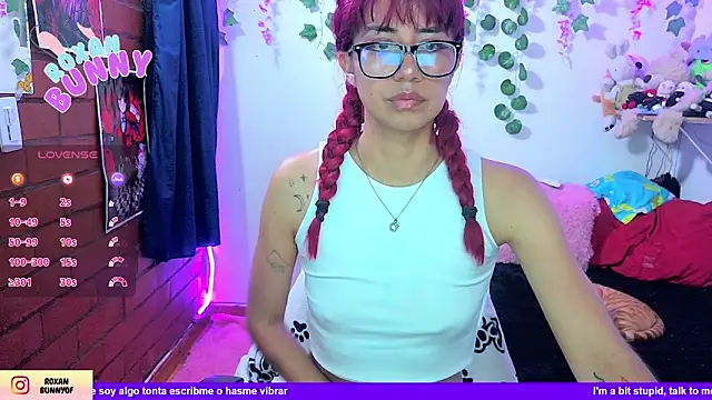 Snapshot of Roxanbunny1 chatting on 05-02-26, 12:59 Roxanbunny1 online show from 05-02-26, 12:59