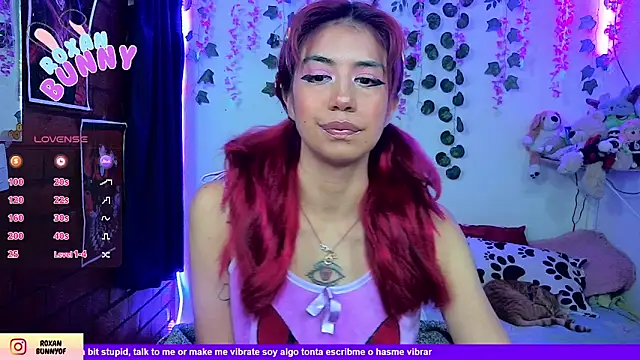 Snapshot of Roxanbunny1 chatting on 05-14-26, 03:02 Roxanbunny1 online show from 05-14-26, 03:02