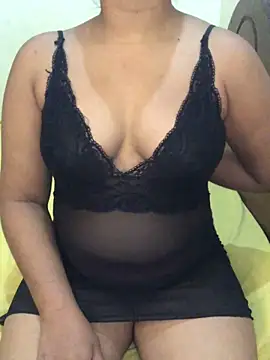 Snapshot of Rose_Olivia chatting on 03-02-25, 05:04 Rose Olivia online show from 03-02-25, 05:04