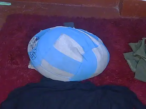 Snapshot of Pretty_hazel chatting on 02-04-26, 07:42 Pretty hazel online show from 02-04-26, 07:42