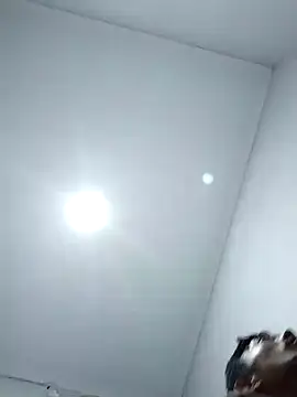 Snapshot of Dwirosebig chatting on 03-12-25, 11:42 Dwirosebig online show from 03-12-25, 11:42