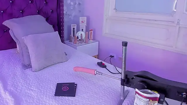 Snapshot of dalila_salazar chatting on 01-16-25, 03:34 dalila salazar online show from 01-16-25, 03:34