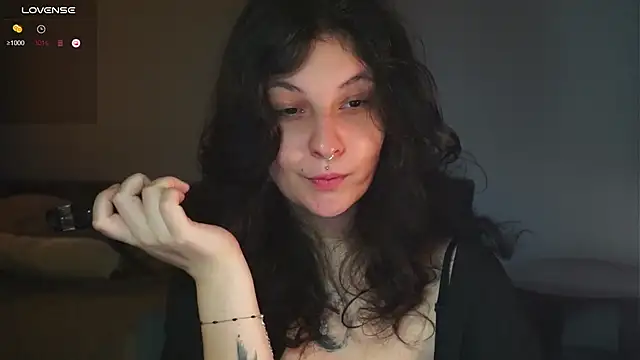 Snapshot of kshishtan chatting on 09-19-25, 06:15 kshishtan online show from 09-19-25, 06:15