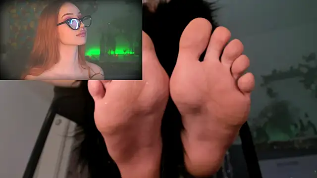 Snapshot of DorothyGilbert1 chatting on 12-15-24, 06:04 DorothyGilbert1 online show from 12-15-24, 06:04