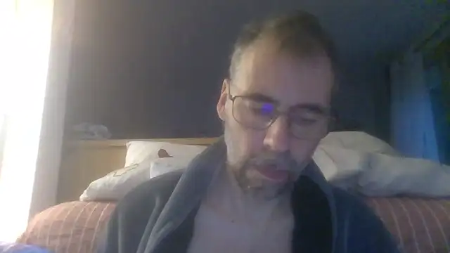 ptitcanard60600 online show from 10-20-25, 05:02