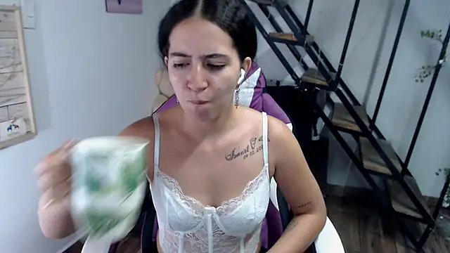 samantha baby  online show from 10-15-25, 07:14