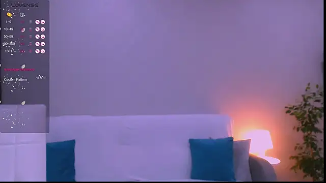 Snapshot of LesleySweet chatting on 11-16-25, 01:06 LesleySweet online show from 11-16-25, 01:06