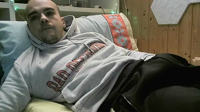 Snapshot of ItalianVinDiesel chatting on 11-02-25, 06:38 ItalianVinDiesel online show from 11-02-25, 06:38