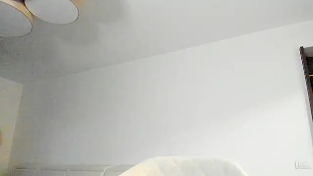 Snapshot of FameAndFlavour chatting on 12-22-25, 02:03 FameAndFlavour online show from 12-22-25, 02:03