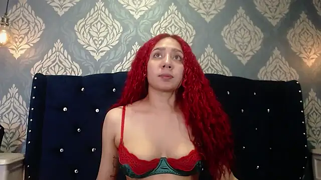 Snapshot of IsabelaLatina chatting on 04-23-26, 12:45 IsabelaLatina online show from 04-23-26, 12:45