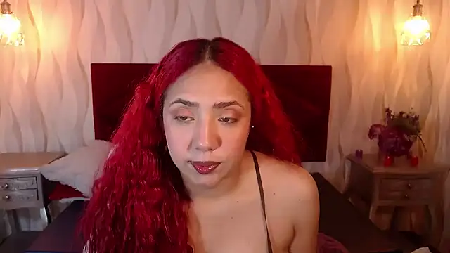 Snapshot of IsabelaLatina chatting on 05-13-26, 06:22 IsabelaLatina online show from 05-13-26, 06:22