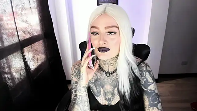 Snapshot of Anaii_Gomez chatting on 12-19-25, 08:16 Anaii Gomez online show from 12-19-25, 08:16