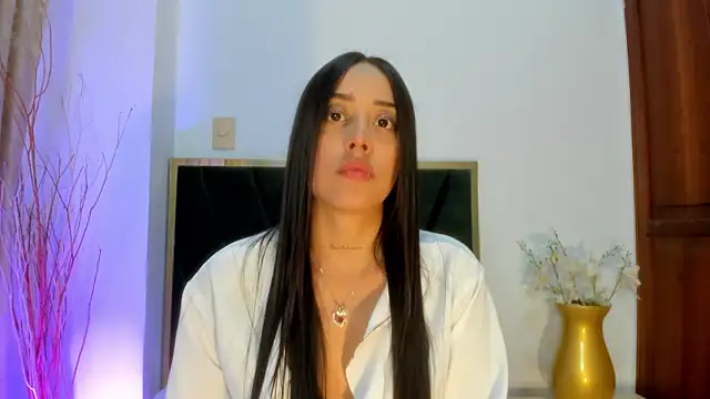 NoraDasilva online show from 02-07-26, 12:25