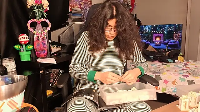 Snapshot of ShinyCherub chatting on 02-16-25, 09:59 ShinyCherub online show from 02-16-25, 09:59