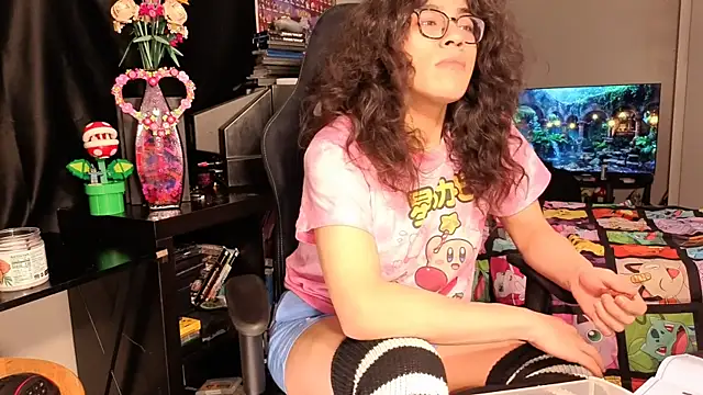 Snapshot of ShinyCherub chatting on 02-17-25, 11:31 ShinyCherub online show from 02-17-25, 11:31