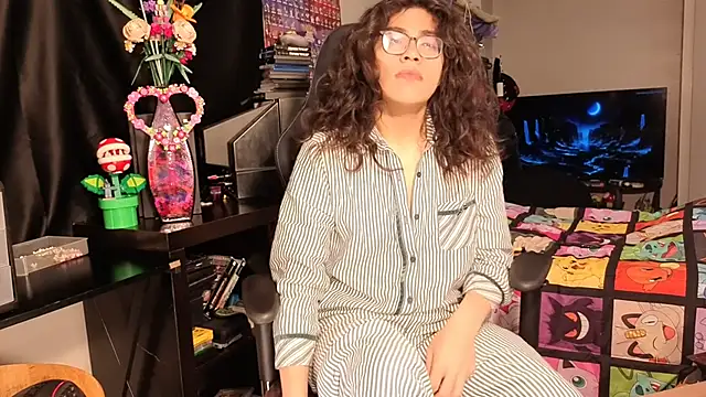 Snapshot of ShinyCherub chatting on 02-19-25, 09:17 ShinyCherub online show from 02-19-25, 09:17