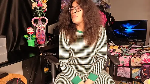 Snapshot of ShinyCherub chatting on 02-20-25, 07:55 ShinyCherub online show from 02-20-25, 07:55