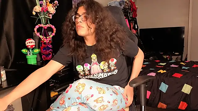 Snapshot of ShinyCherub chatting on 02-25-25, 01:09 ShinyCherub online show from 02-25-25, 01:09