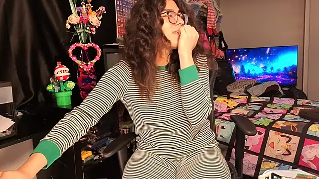 Snapshot of ShinyCherub chatting on 02-27-25, 07:58 ShinyCherub online show from 02-27-25, 07:58