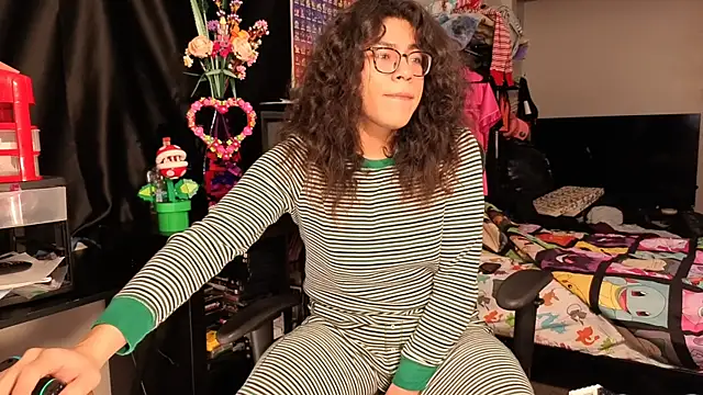 Snapshot of ShinyCherub chatting on 02-28-25, 05:15 ShinyCherub online show from 02-28-25, 05:15